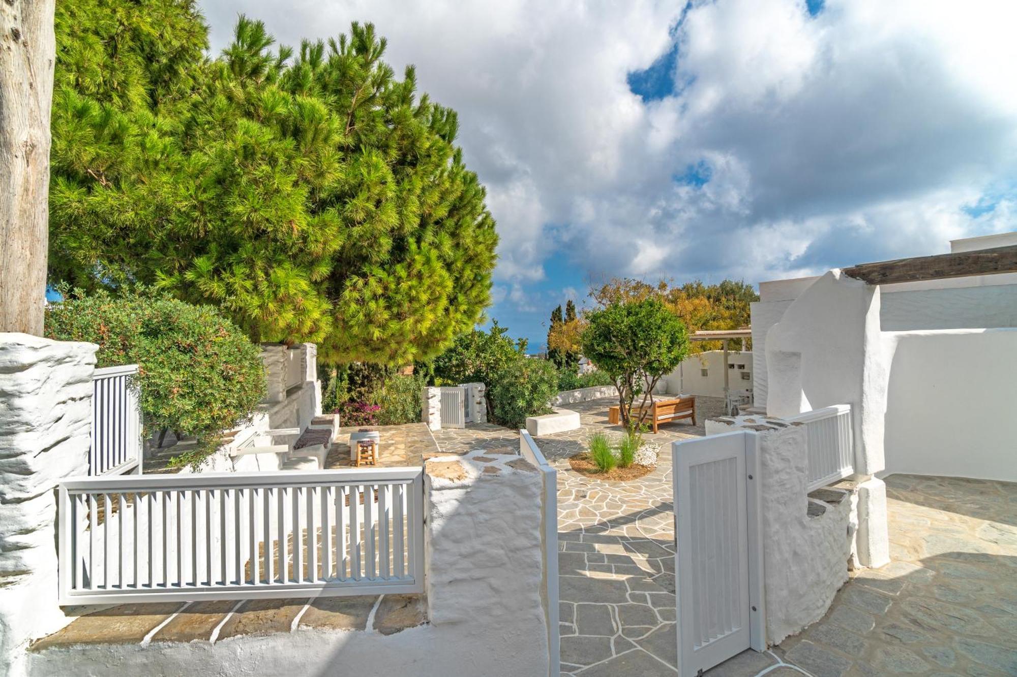 Rabagas Suites Luxury - In The Heart Of Sifnos Apollonia  Exterior photo