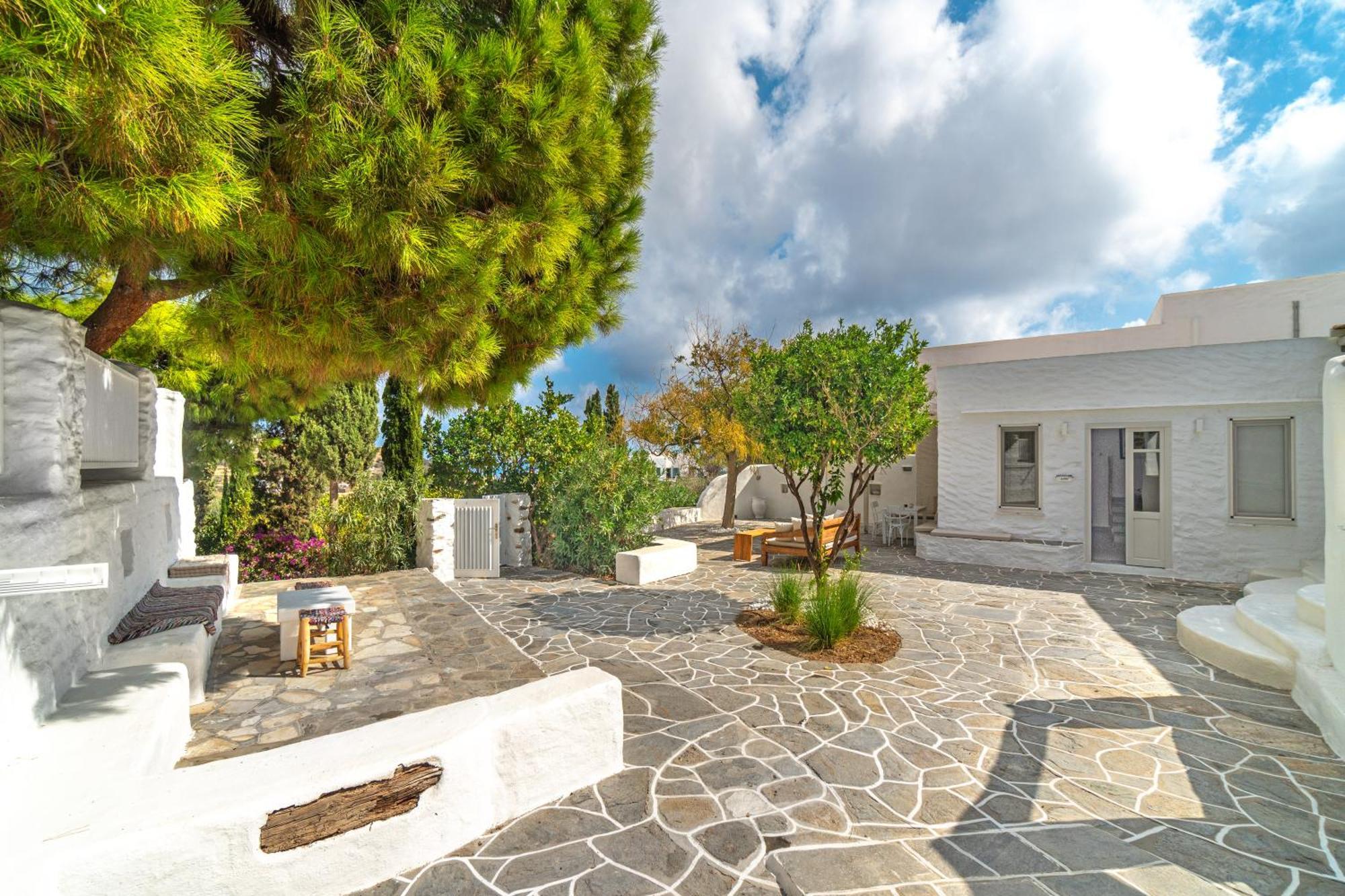 Rabagas Suites Luxury - In The Heart Of Sifnos Apollonia  Exterior photo
